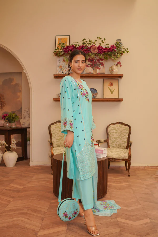 Summer Lawn –Ishq-e-Bahar